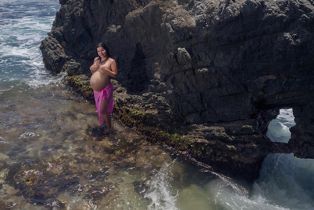 fotografía maternal en playa por Joel Pino